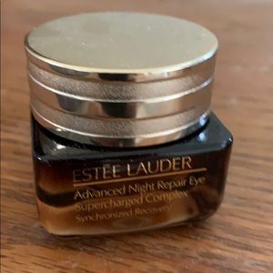 Estée Lauder Advanced Eye Repair serum